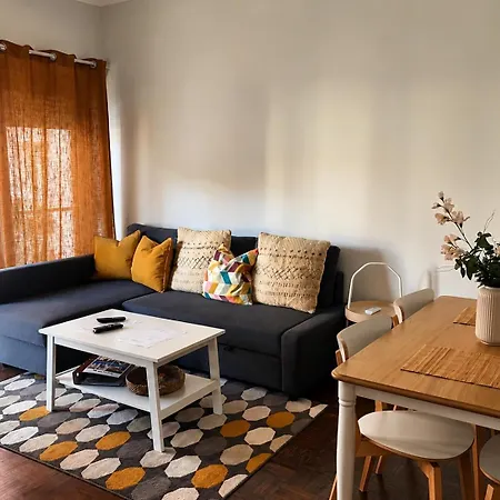 Lx Factory Apartment-lisbon Style-spacious & Bright-congress Centre Appartamento