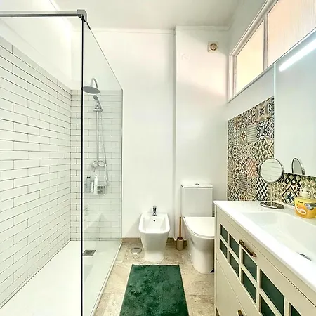 Appartamento Lx Factory Apartment-lisbon Style-spacious & Bright-congress Centre Lisbona